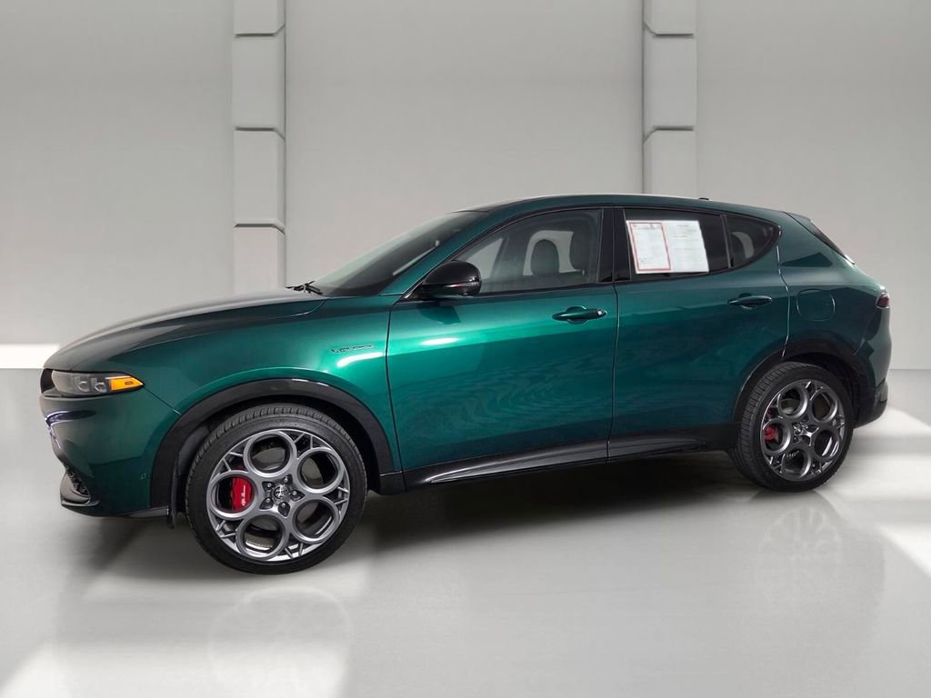 Used 2024 Alfa Romeo Tonale Veloce AWD/4WD image 8