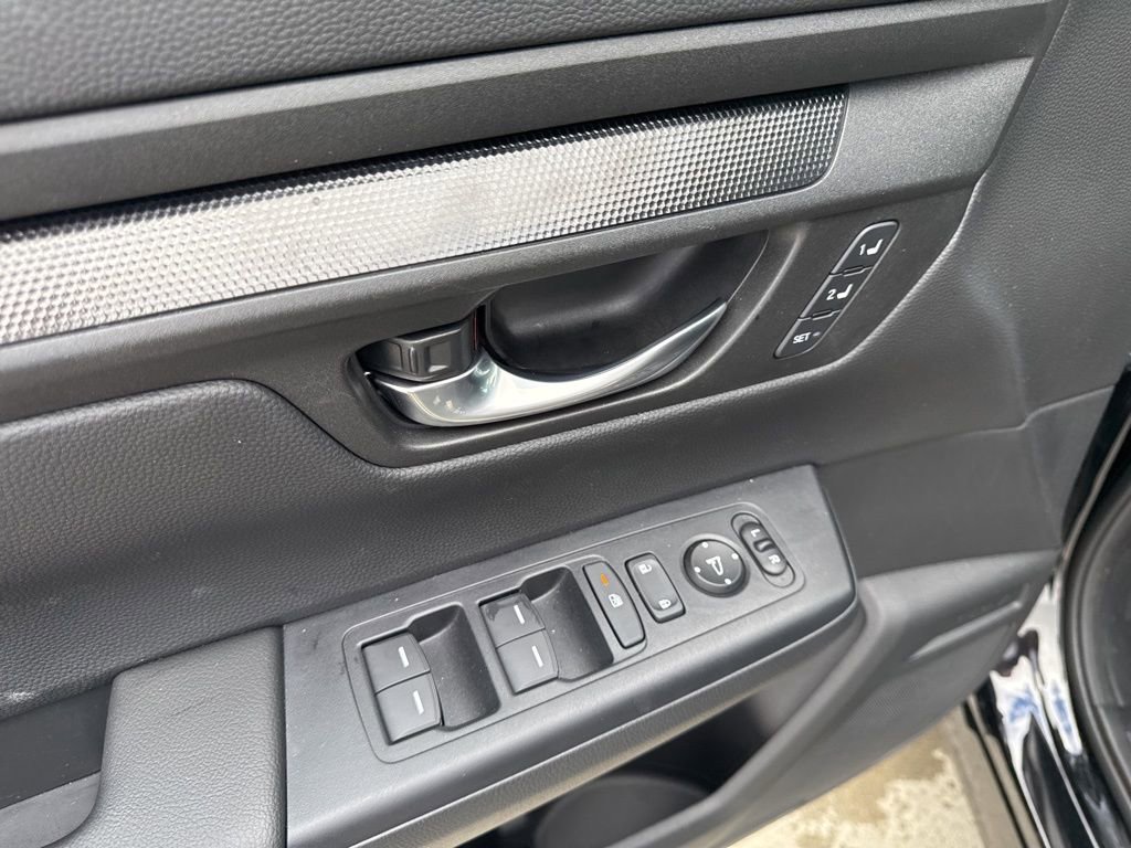 Used 2025 Honda CR-V Sport-L image 17