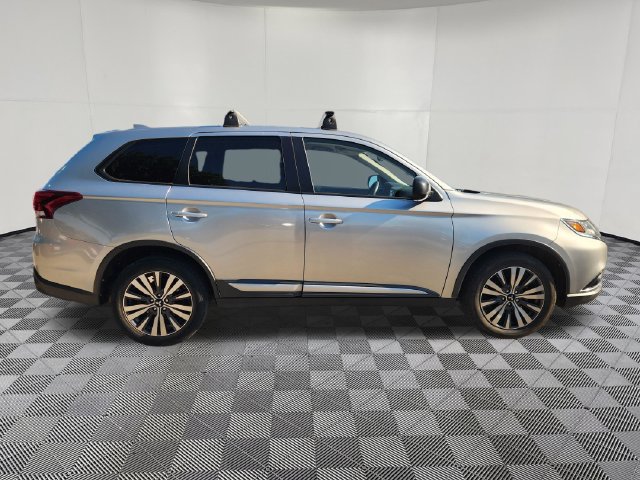 Used 2019 Mitsubishi Outlander ES FWD image 4