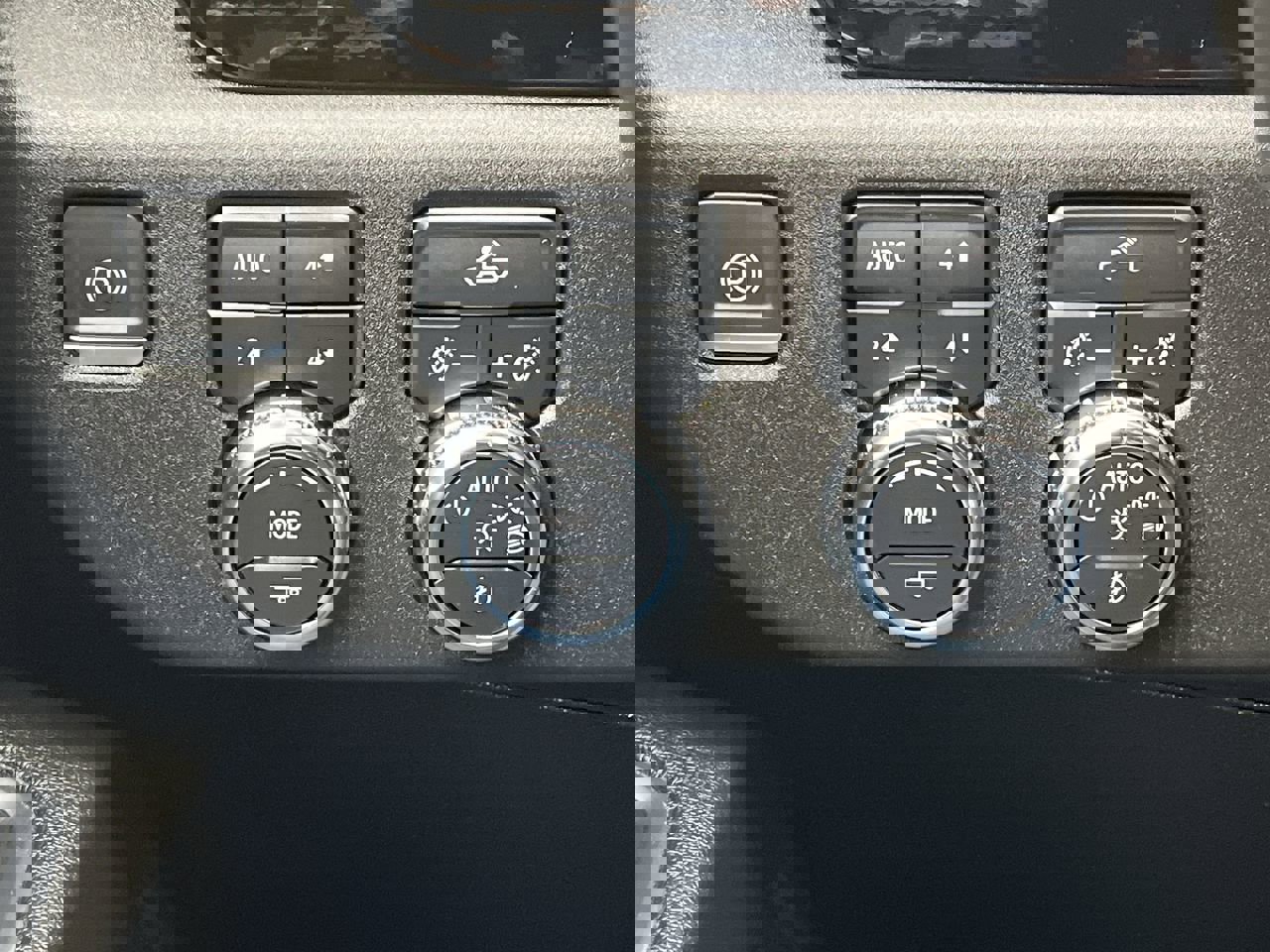 Used 2024 GMC Sierra 1500 Elevation image 17