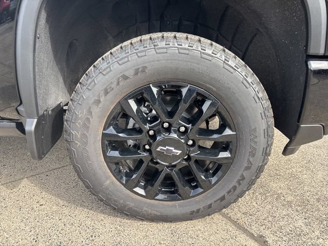 New 2026 Chevrolet Silverado 3500 High Country w/ High Country Premium Package AWD/4WD image 16