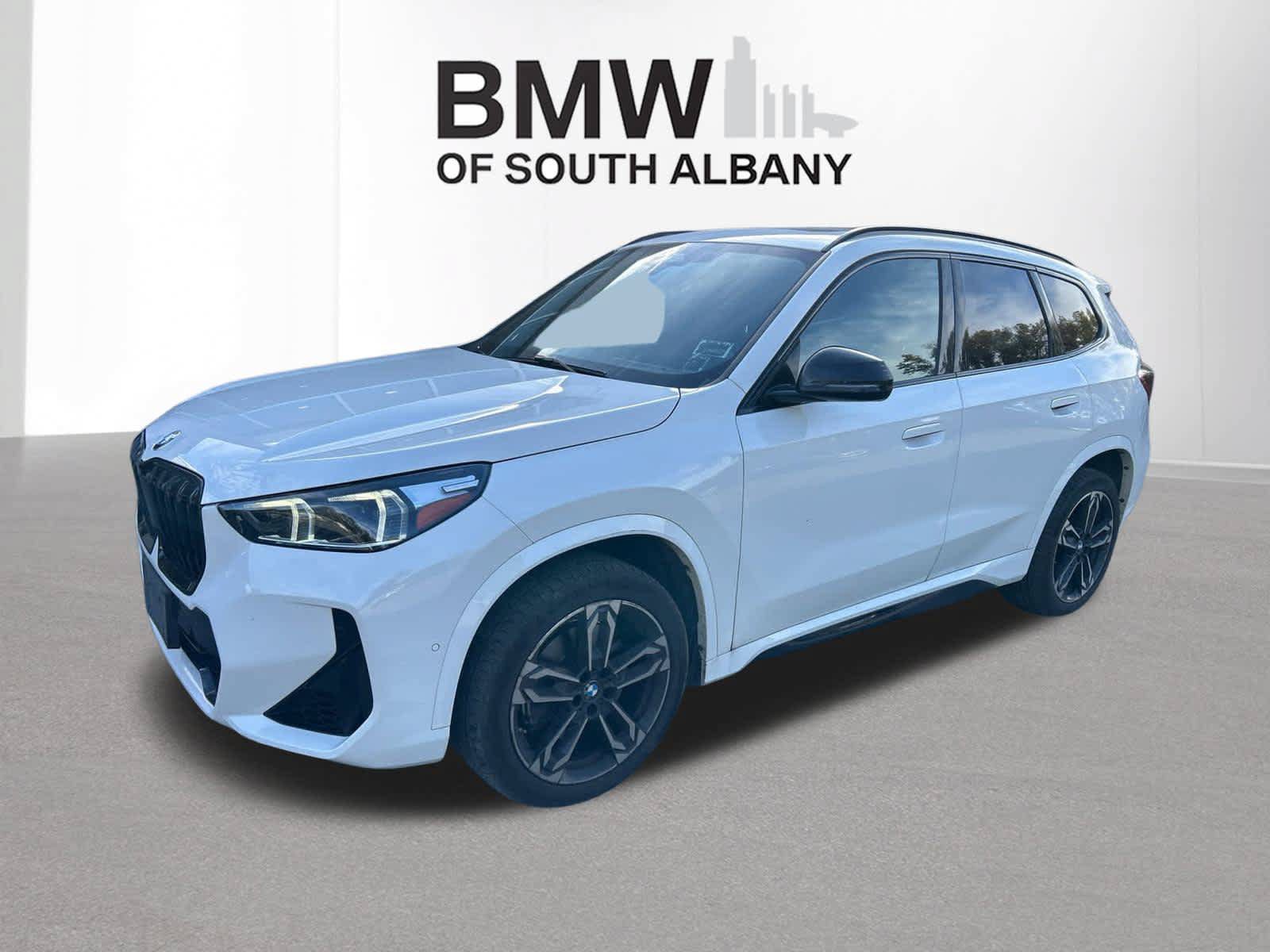 Used 2023 BMW X1 xDrive28i w/ M Sport Package AWD/4WD image 1