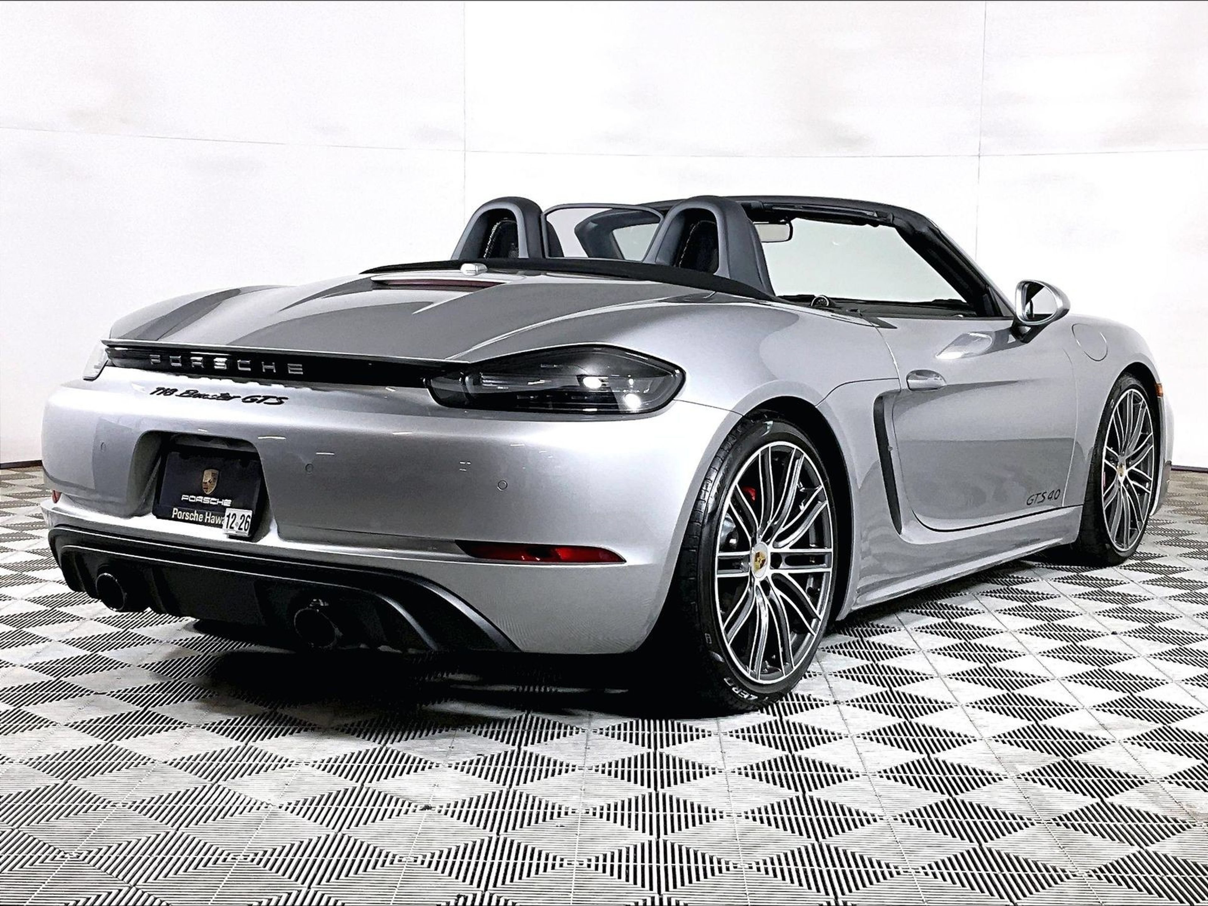Used 2025 Porsche 718 Boxster GTS RWD image 9
