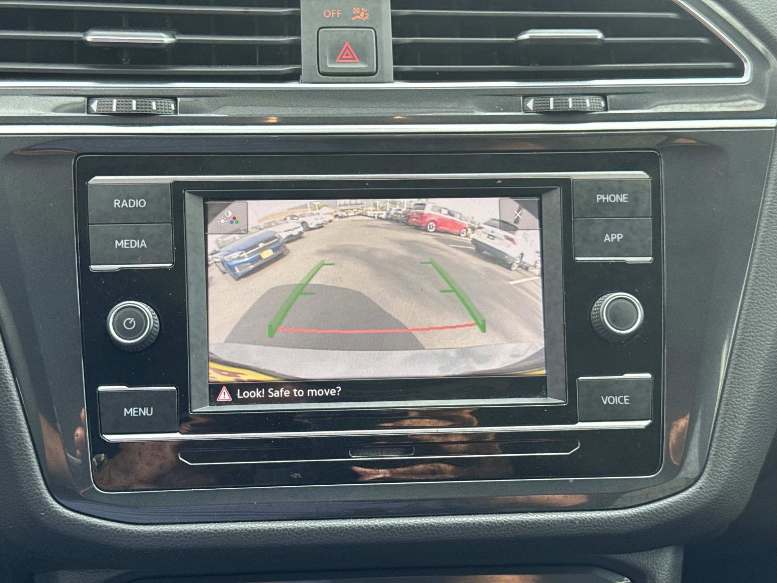 Used 2021 Volkswagen Tiguan S image 27