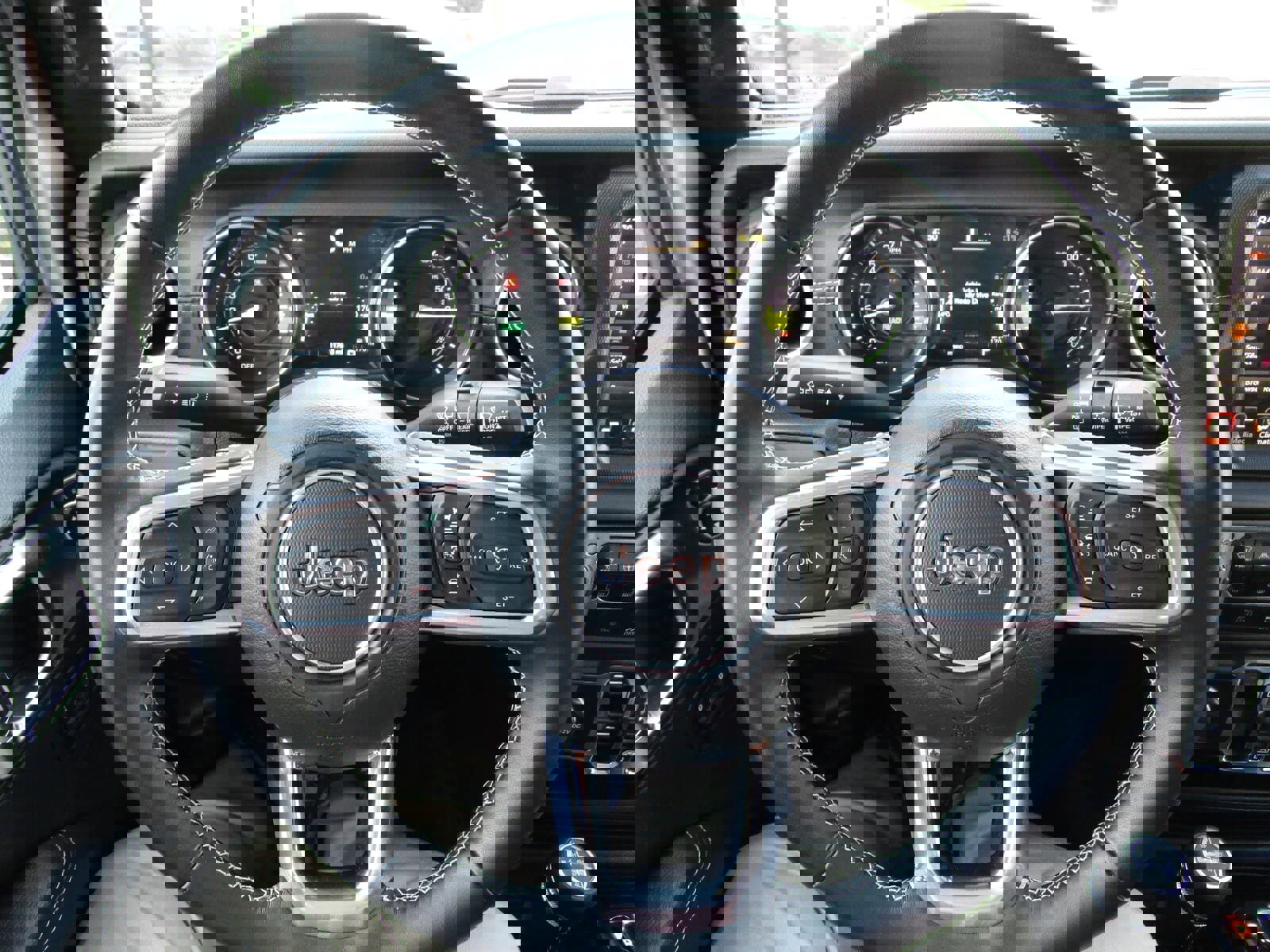 Used 2021 Jeep Wrangler Unlimited Sahara w/ Cold Weather Group image 27