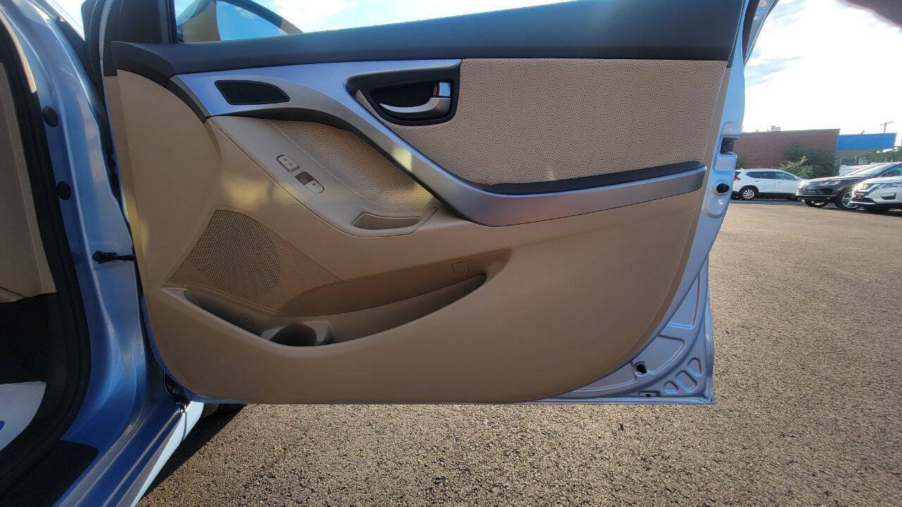 Used 2013 Hyundai Elantra Limited w/ Technology Pkg FWD image 20