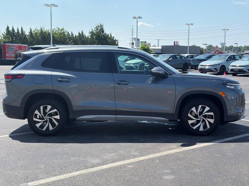 Certified 2026 Volkswagen Tiguan S AWD/4WD image 4