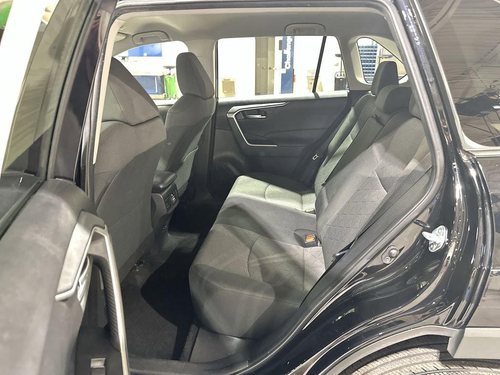 Used 2024 Toyota RAV4 XLE image 23