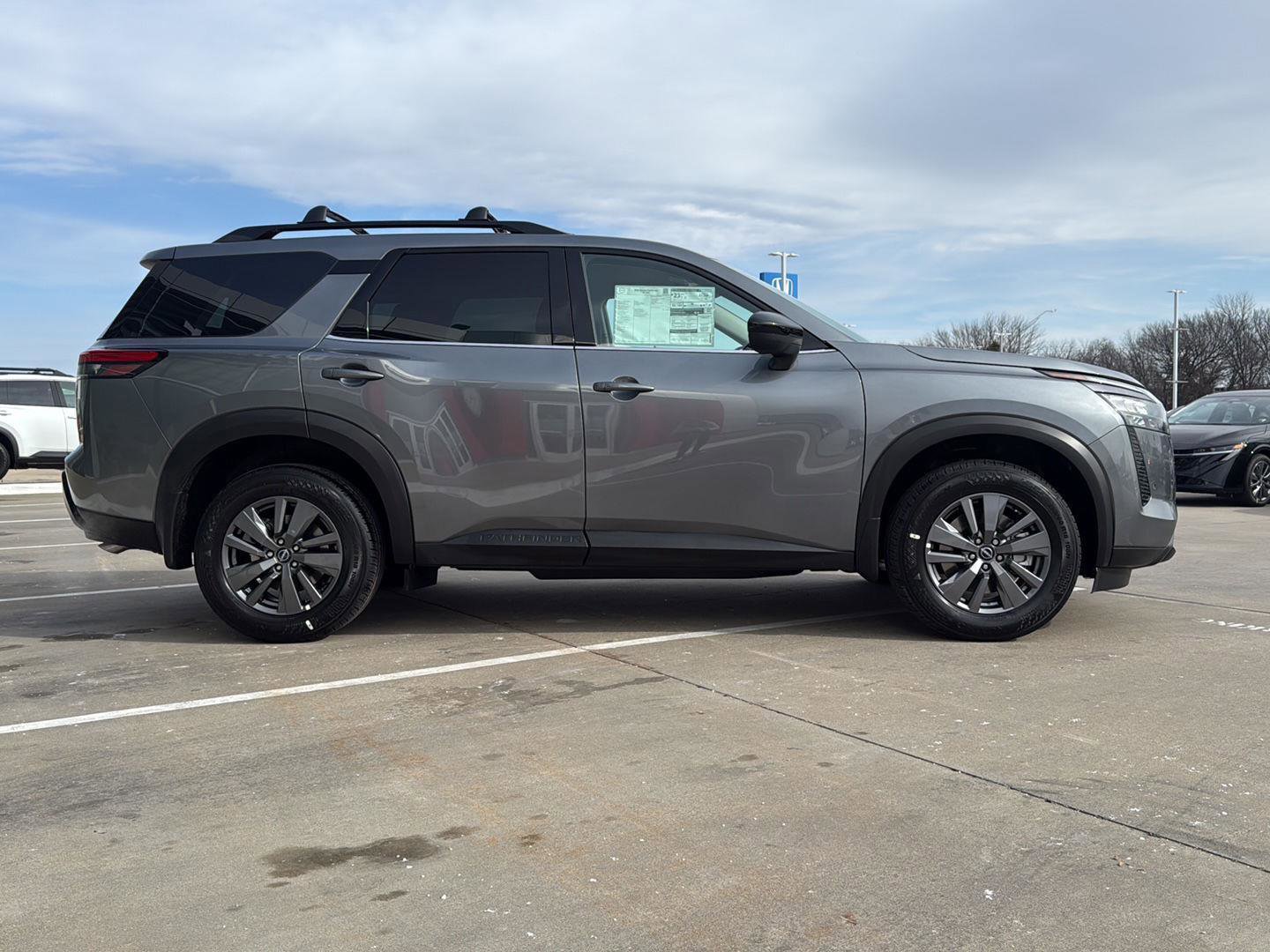 New 2026 Nissan Pathfinder SV AWD/4WD image 5
