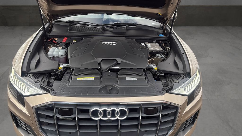 Used 2019 Audi Q8 Prestige image 26