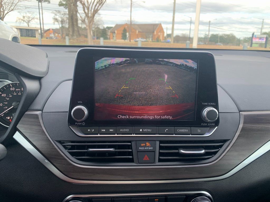 Used 2024 Nissan Altima 2.5 SV image 17