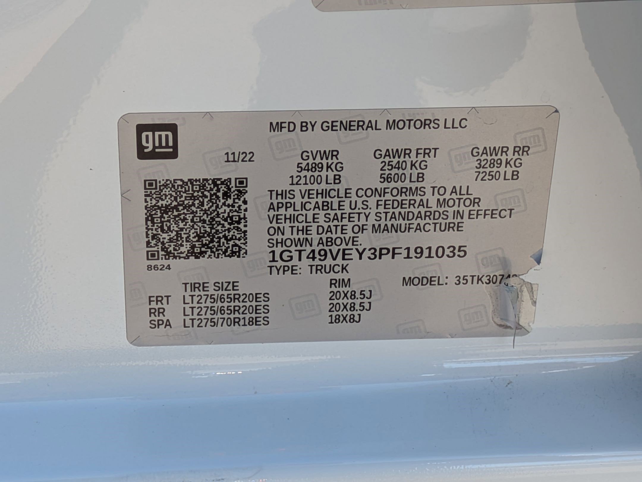 Used 2023 GMC Sierra 3500 AT4 w/ AT4 Preferred Package AWD/4WD image 34