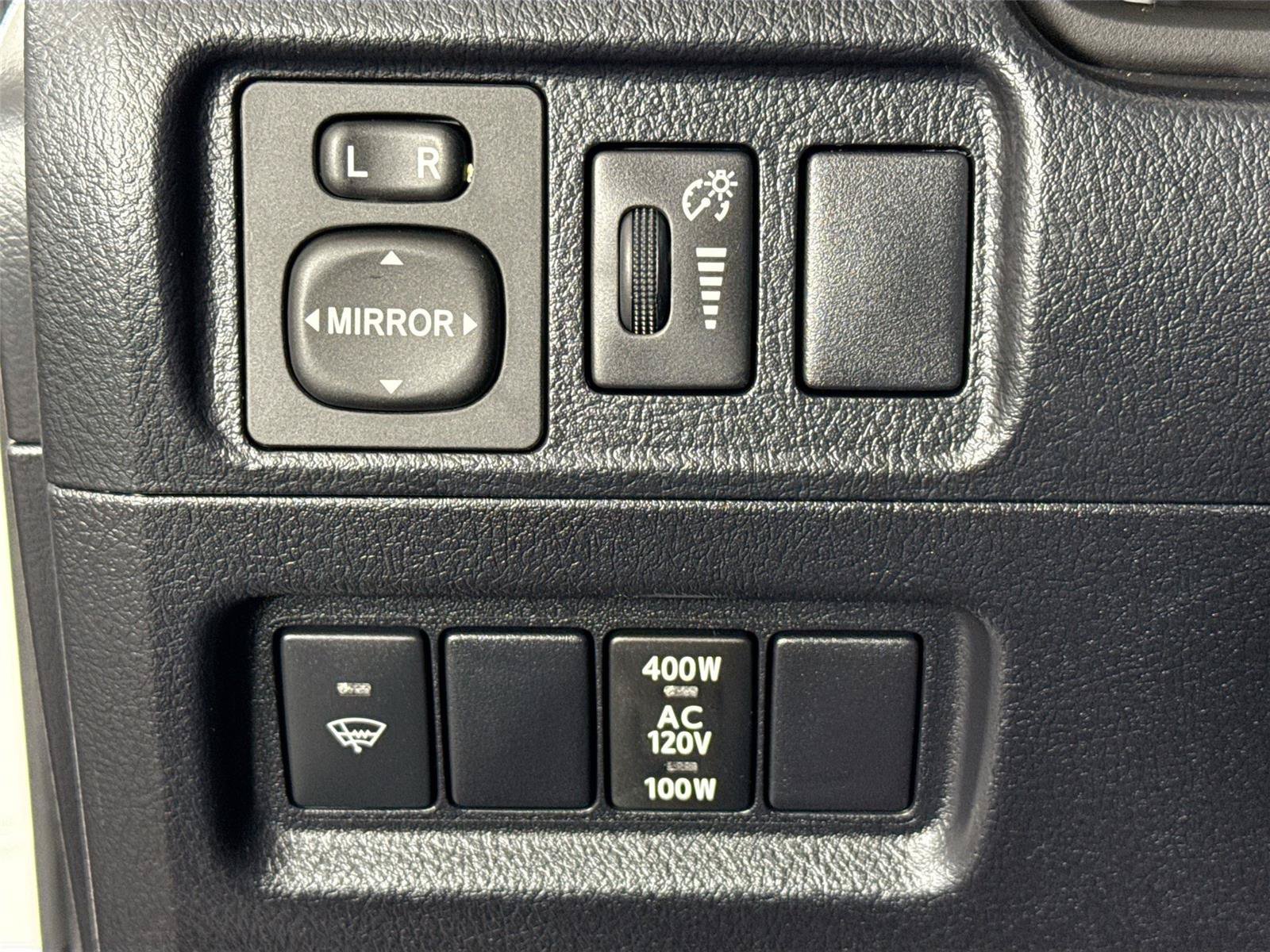 Used 2019 Toyota 4Runner SR5 AWD/4WD image 13