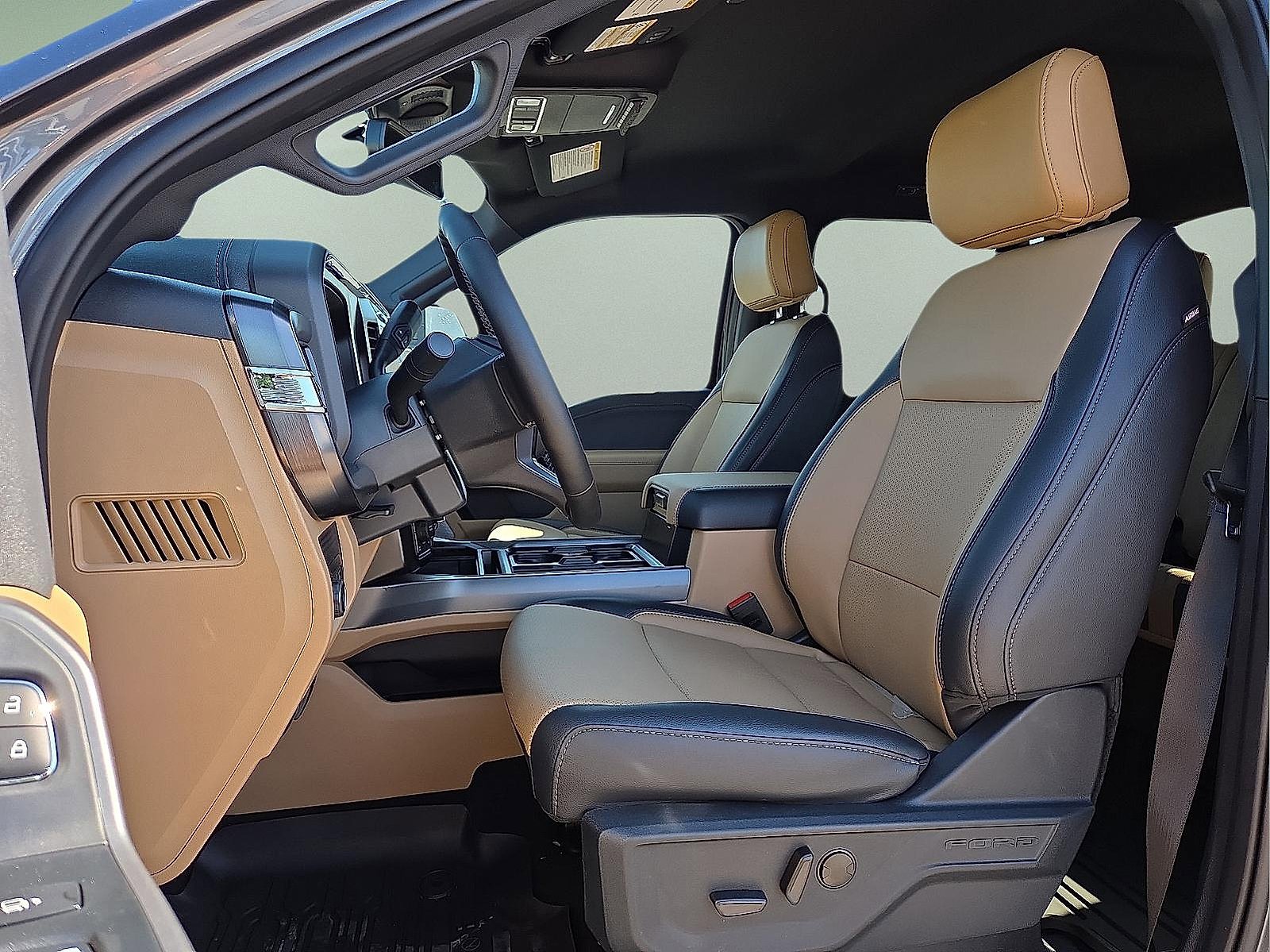 New 2026 Ford F250 Lariat image 15