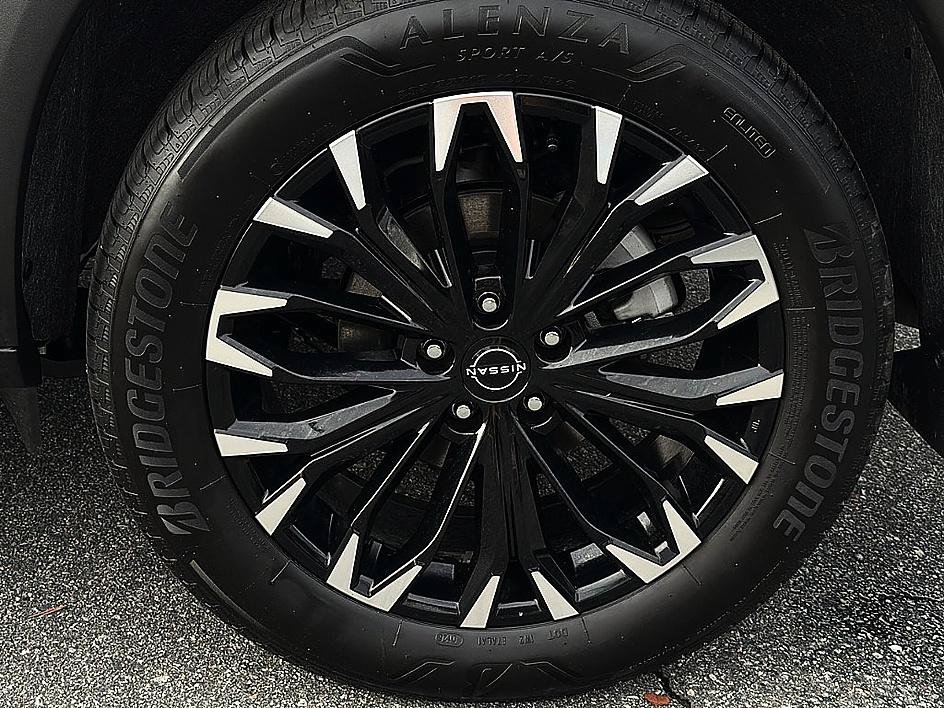 Used 2026 Nissan Rogue Dark Armor FWD image 7