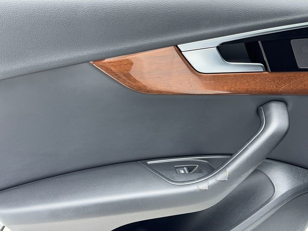 Used 2023 Audi A4 2.0T Premium w/ Convenience Package image 44