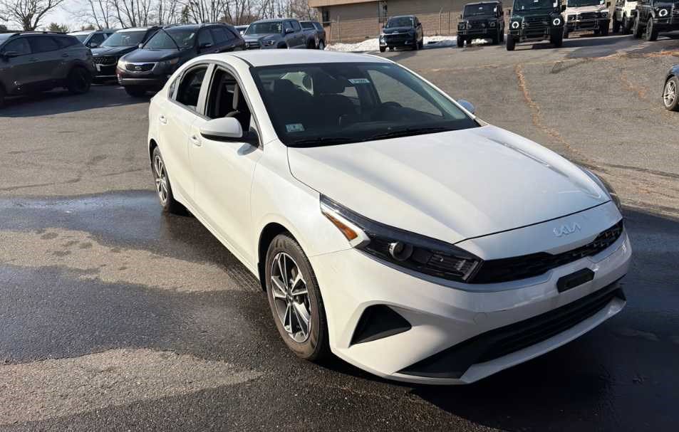 Used 2023 Kia Forte LXS video 2