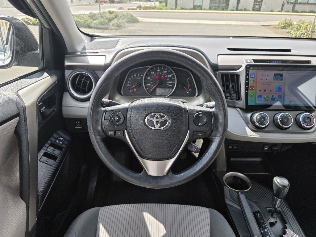 Used 2014 Toyota RAV4 LE AWD/4WD image 12