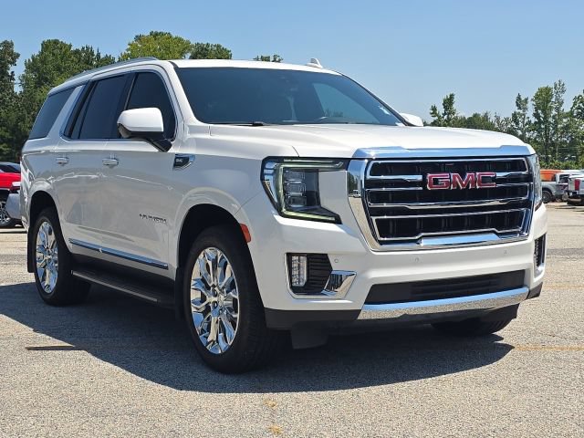 Used 2023 GMC Yukon SLT AWD/4WD image 7