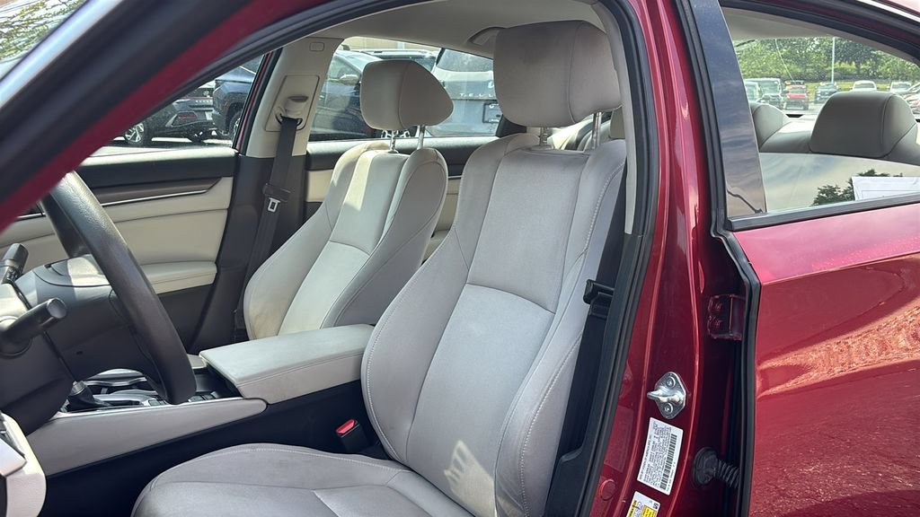 Used 2021 Honda Accord LX image 10