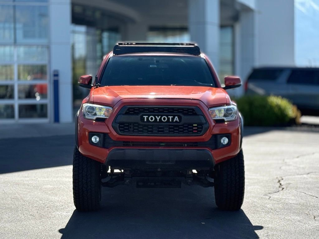 Used 2016 Toyota Tacoma TRD Off-Road w/ Towing Package AWD/4WD image 2