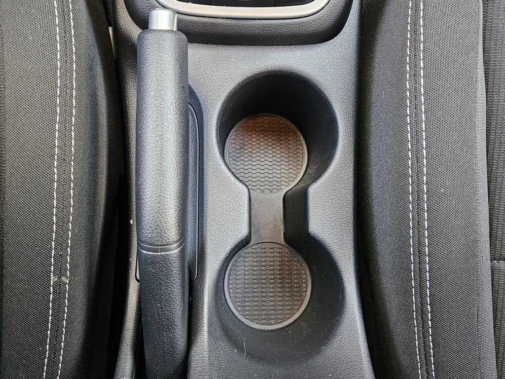 Used 2025 Hyundai Venue SEL image 17