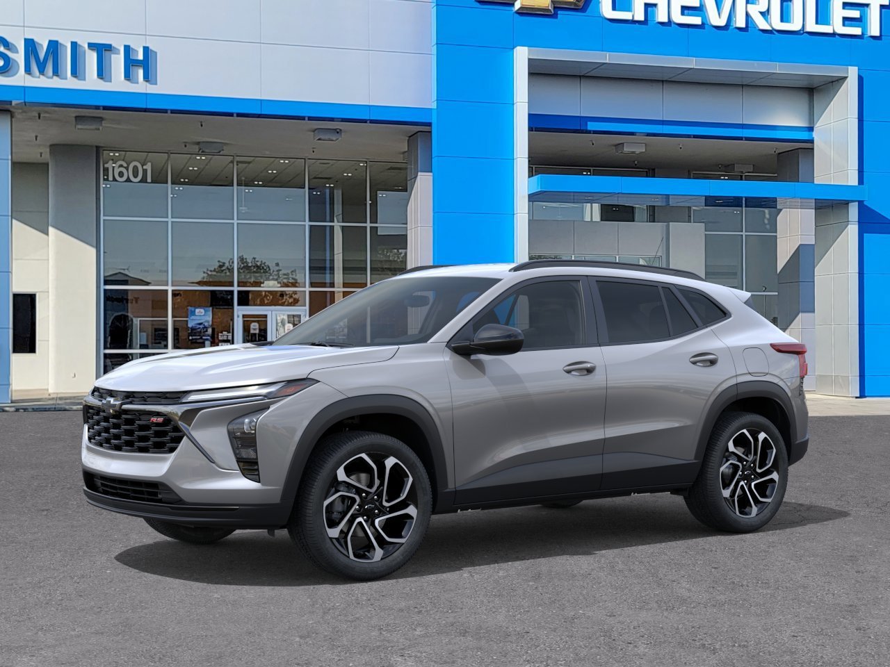 New 2026 Chevrolet Trax RS w/ Driver Confidence Package FWD image 2