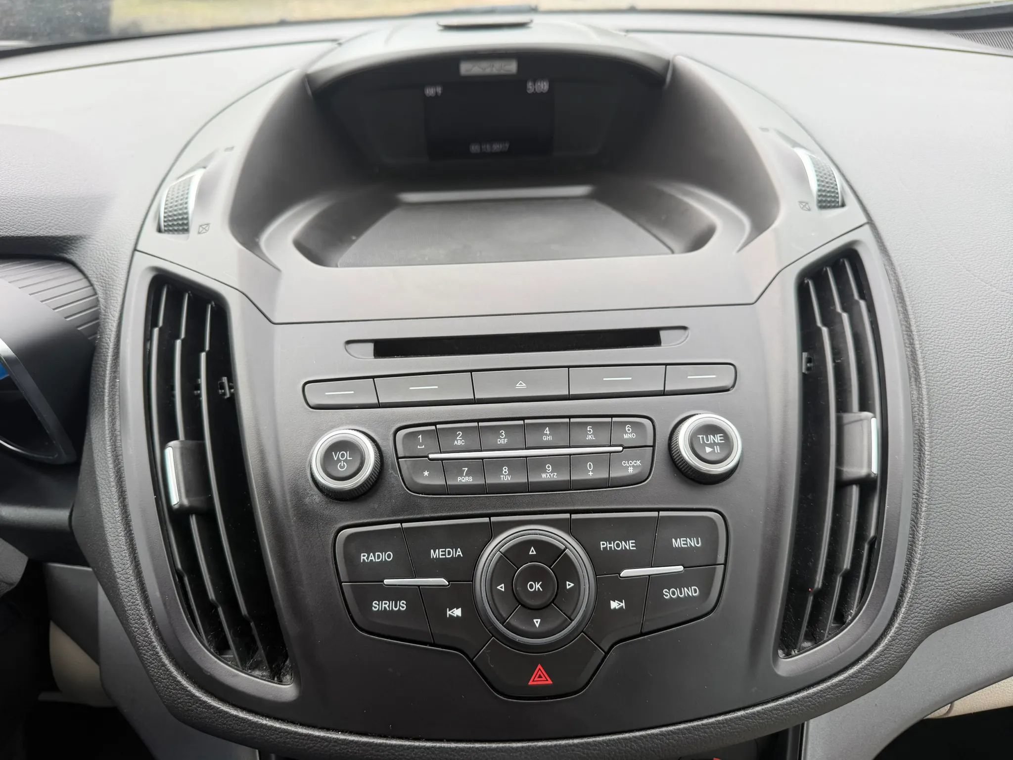 Used 2017 Ford C-MAX SE FWD image 20