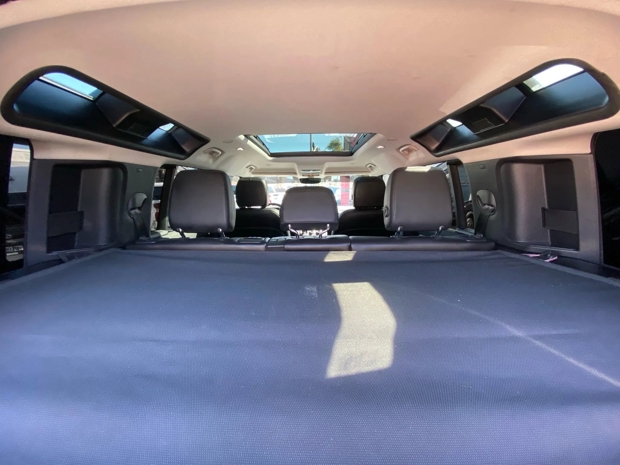 Used 2023 Land Rover Defender 110 S image 33