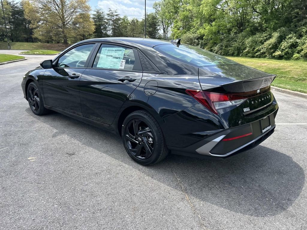 New 2026 Hyundai Elantra Sport FWD image 5