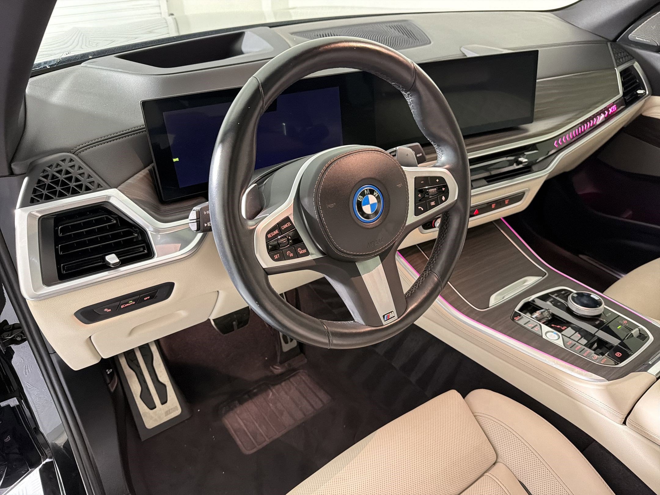 Certified 2024 BMW X5 xDrive50e w/ Executive Package AWD/4WD image 3