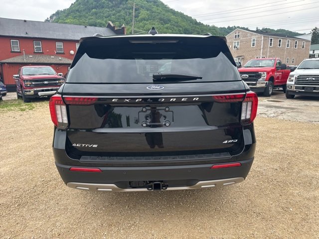 New 2025 Ford Explorer Active w/ Active Comfort Package image 4