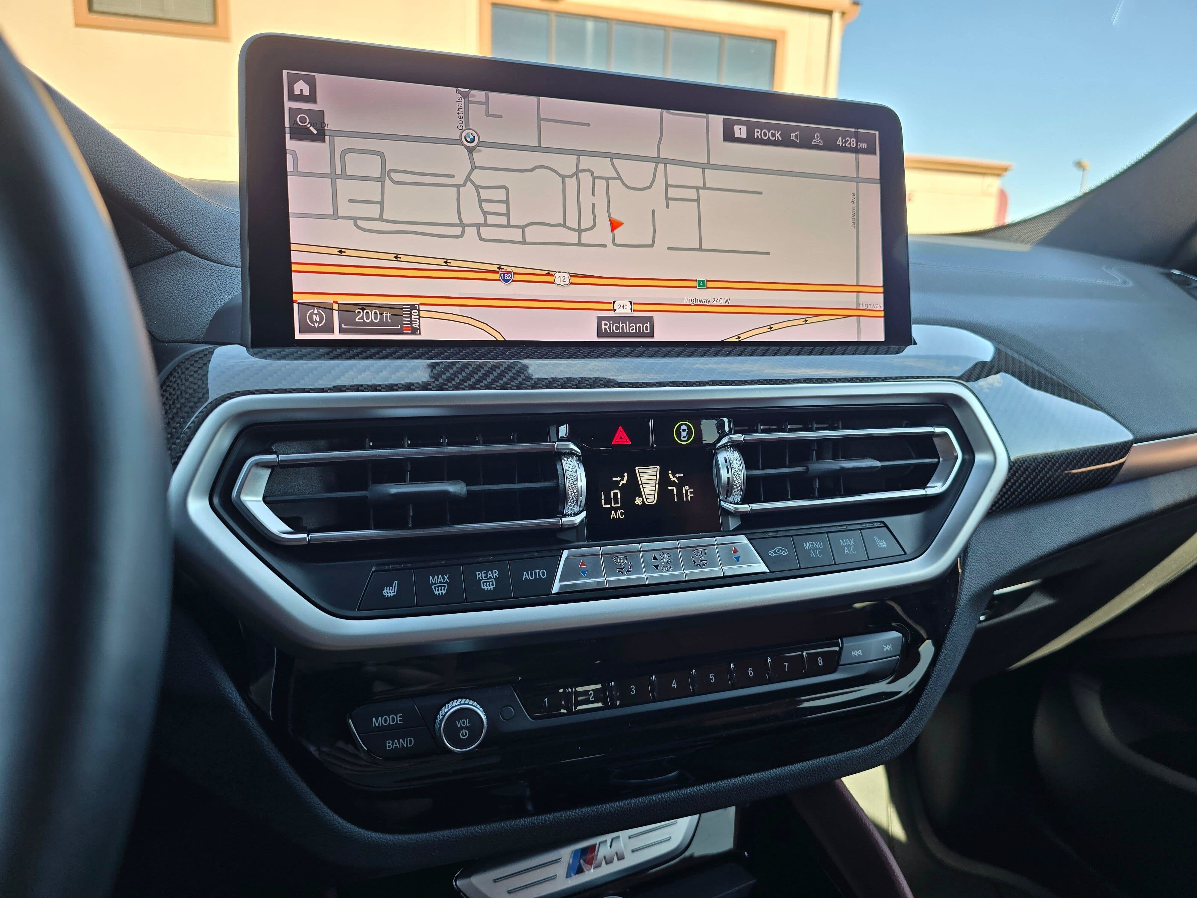 Used 2022 BMW X4 M40i AWD/4WD image 18