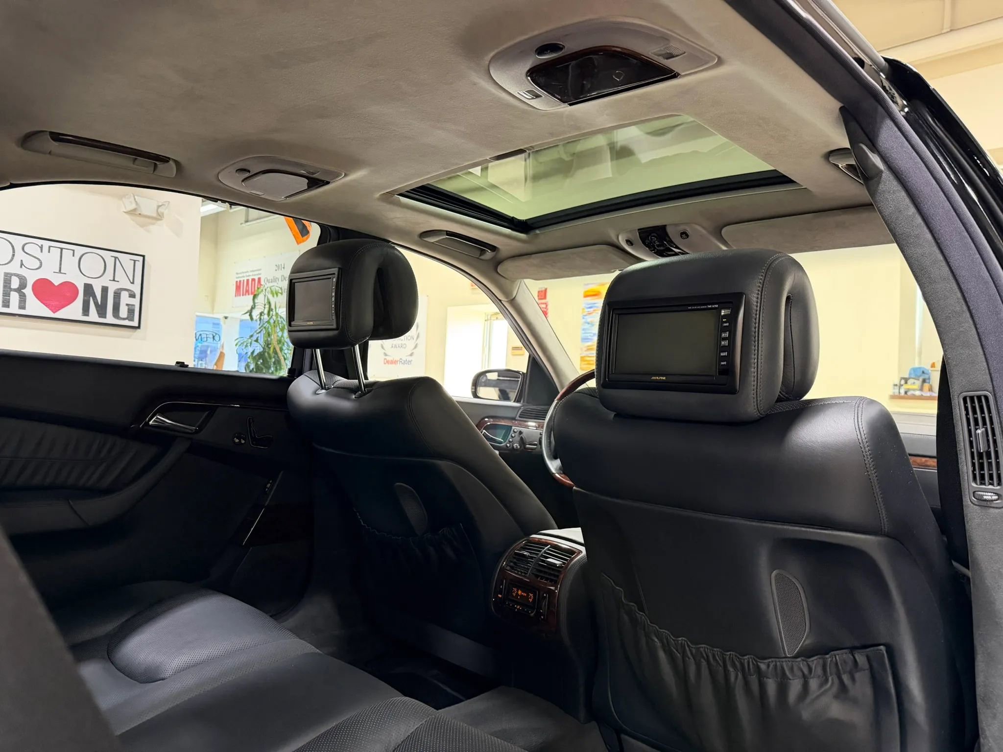 Used 2003 Mercedes-Benz S 600 image 34