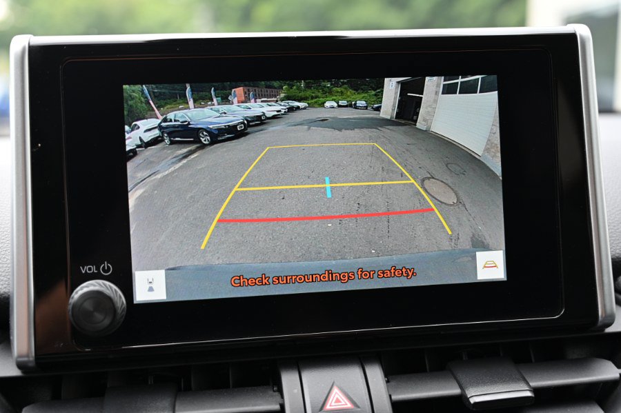 Used 2023 Toyota RAV4 LE AWD/4WD image 19
