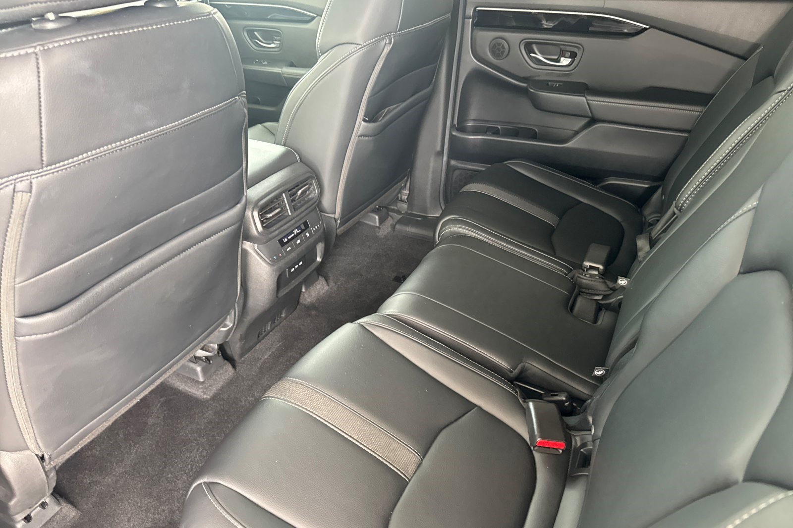 Certified 2025 Honda Pilot EX-L image 27