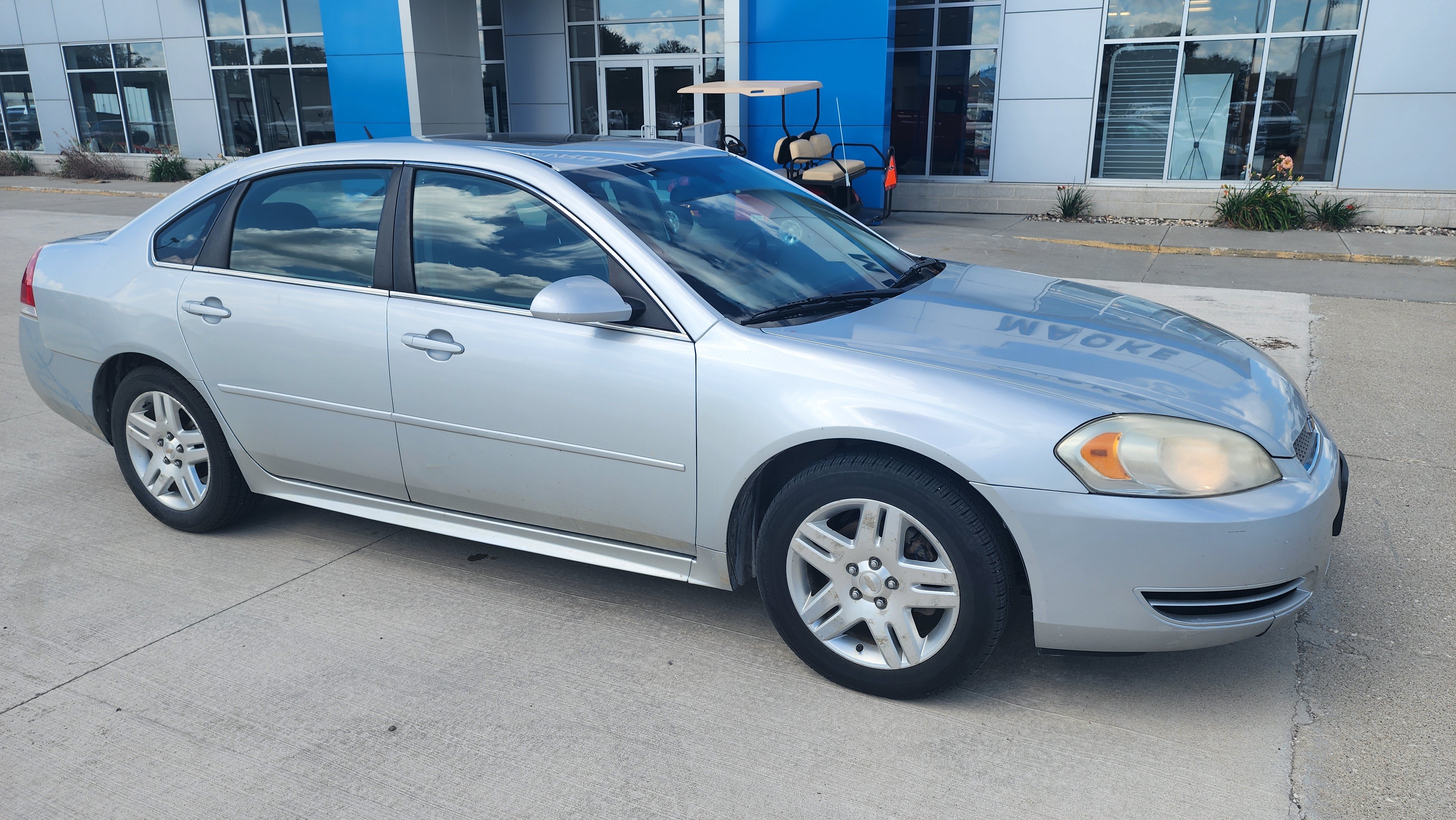 Used 2013 Chevrolet Impala LT w/ LT Sunroof Package FWD image 3