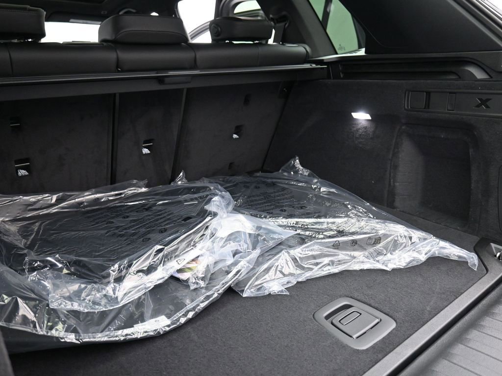 New 2026 BMW X5 xDrive40i w/ Premium Package image 16