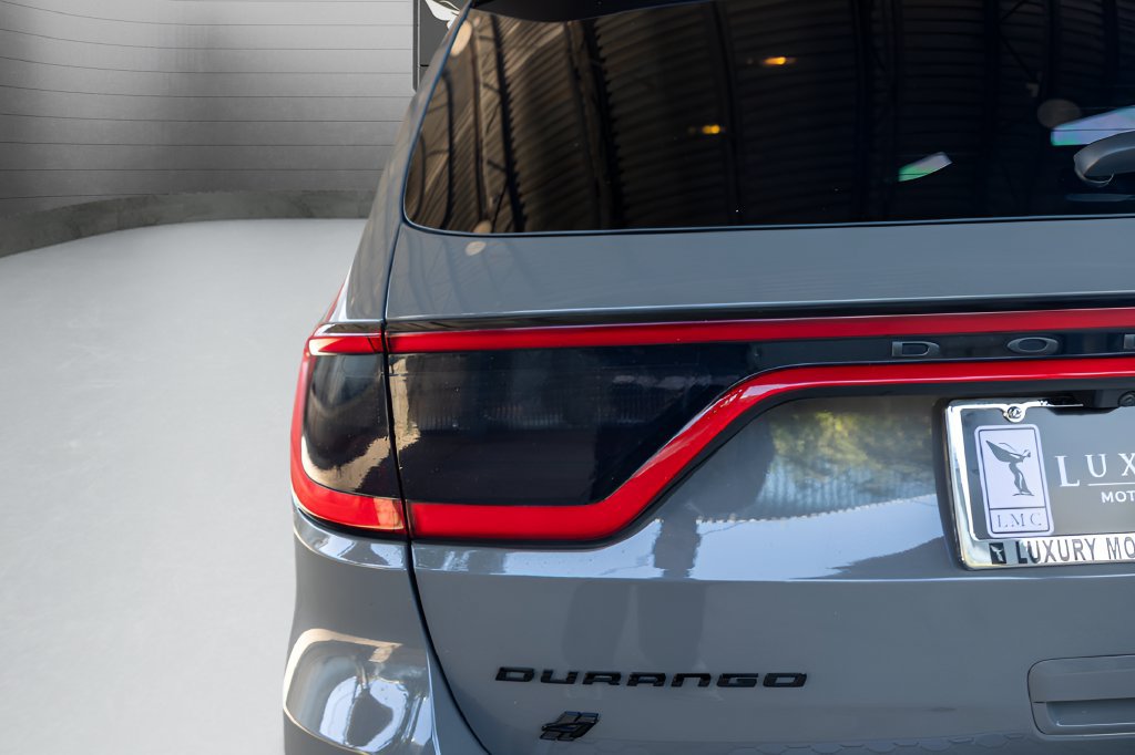 Used 2022 Dodge Durango R/T w/ Blacktop Package AWD/4WD image 16