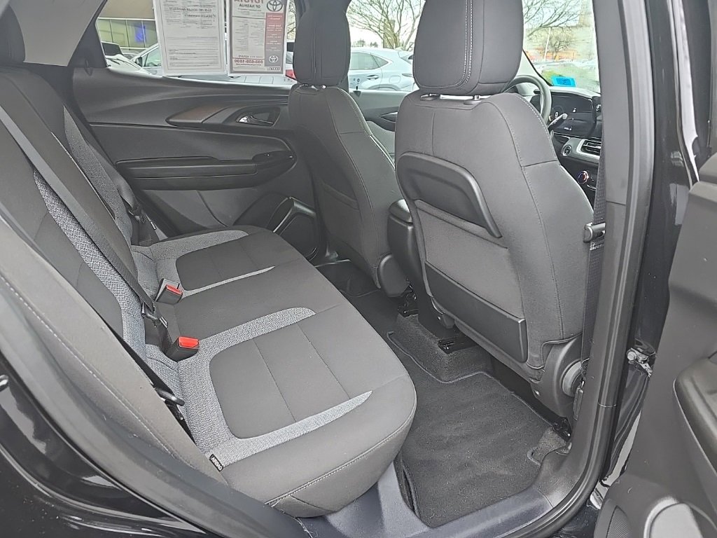 Used 2025 Chevrolet TrailBlazer LT w/ Driver Confidence Package image 13