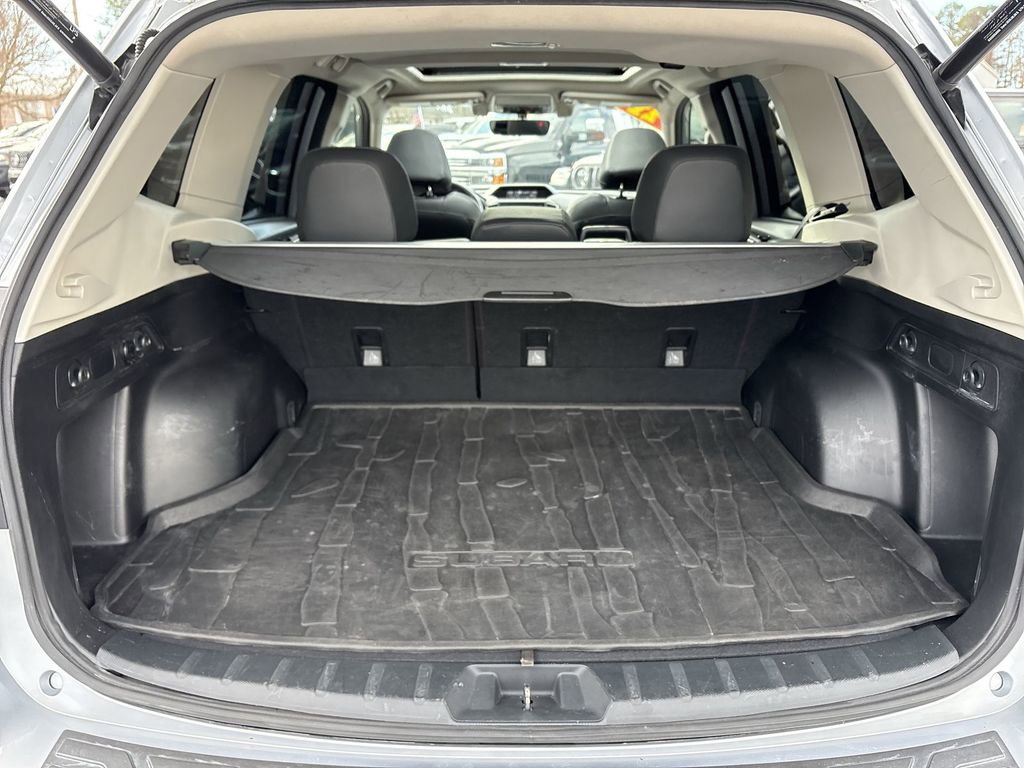 Used 2021 Subaru Forester Limited image 28