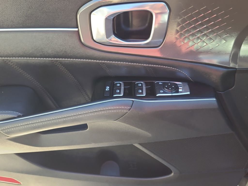 Used 2022 Kia Sorento SX image 12