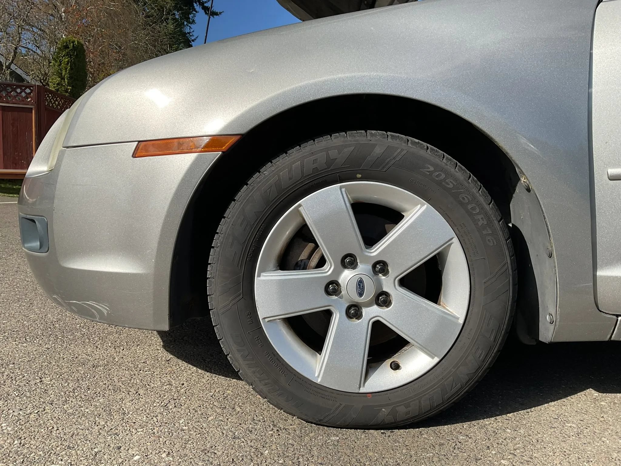 Used 2009 Ford Fusion SE FWD image 26
