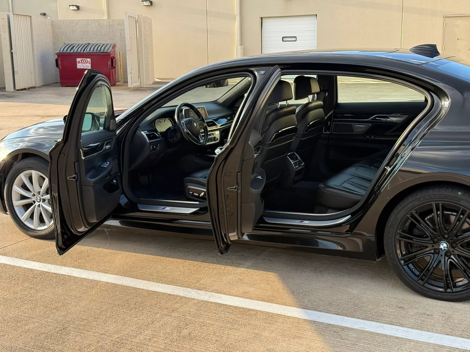 Used 2016 BMW 750i xDrive AWD/4WD image 11