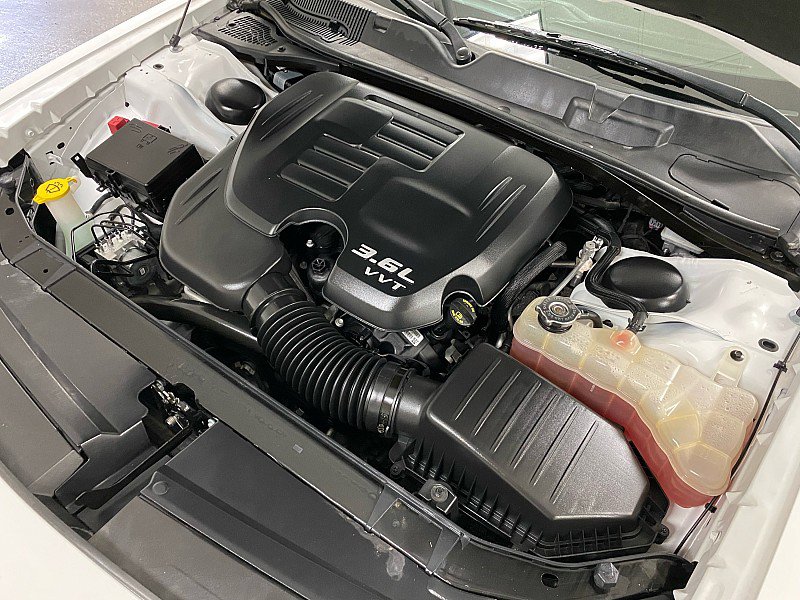 Used 2021 Dodge Challenger SXT image 15