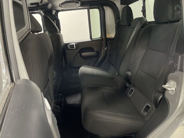 Used 2021 Jeep Gladiator Willys image 23