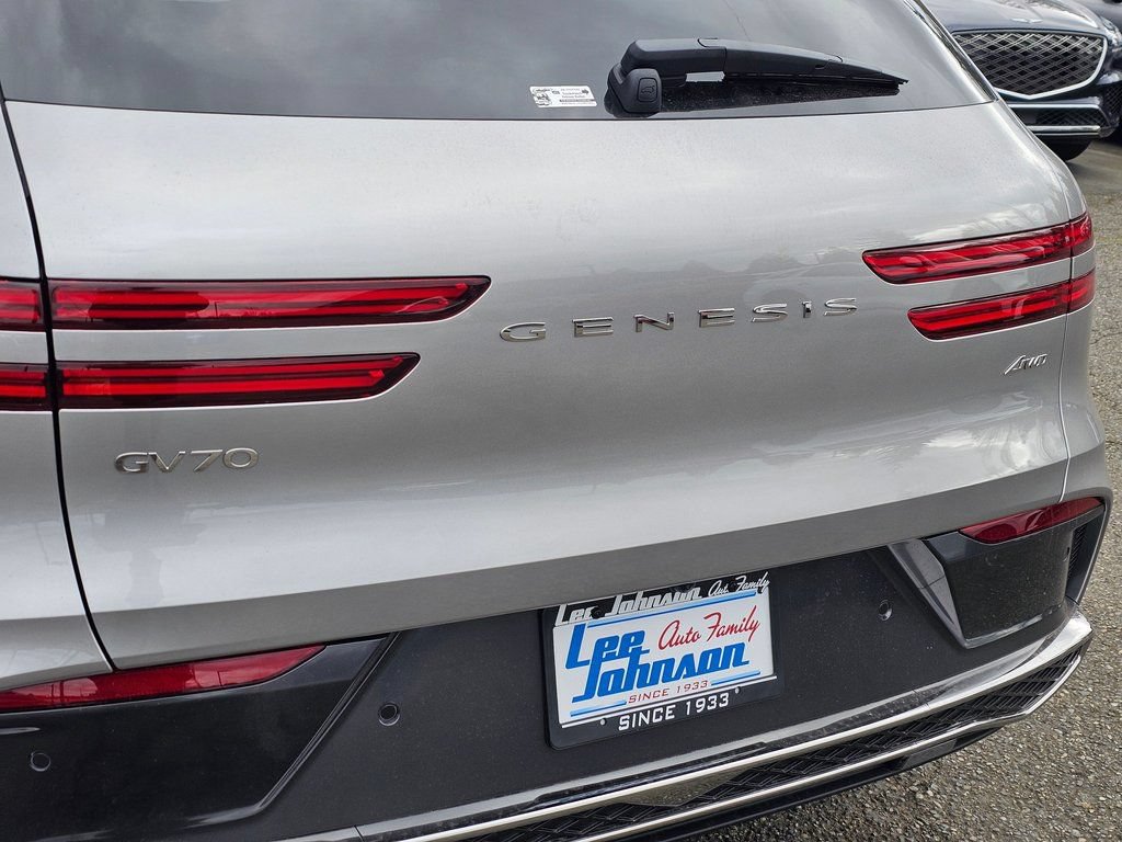 New 2026 Genesis GV70 2.5T Advanced AWD/4WD image 25