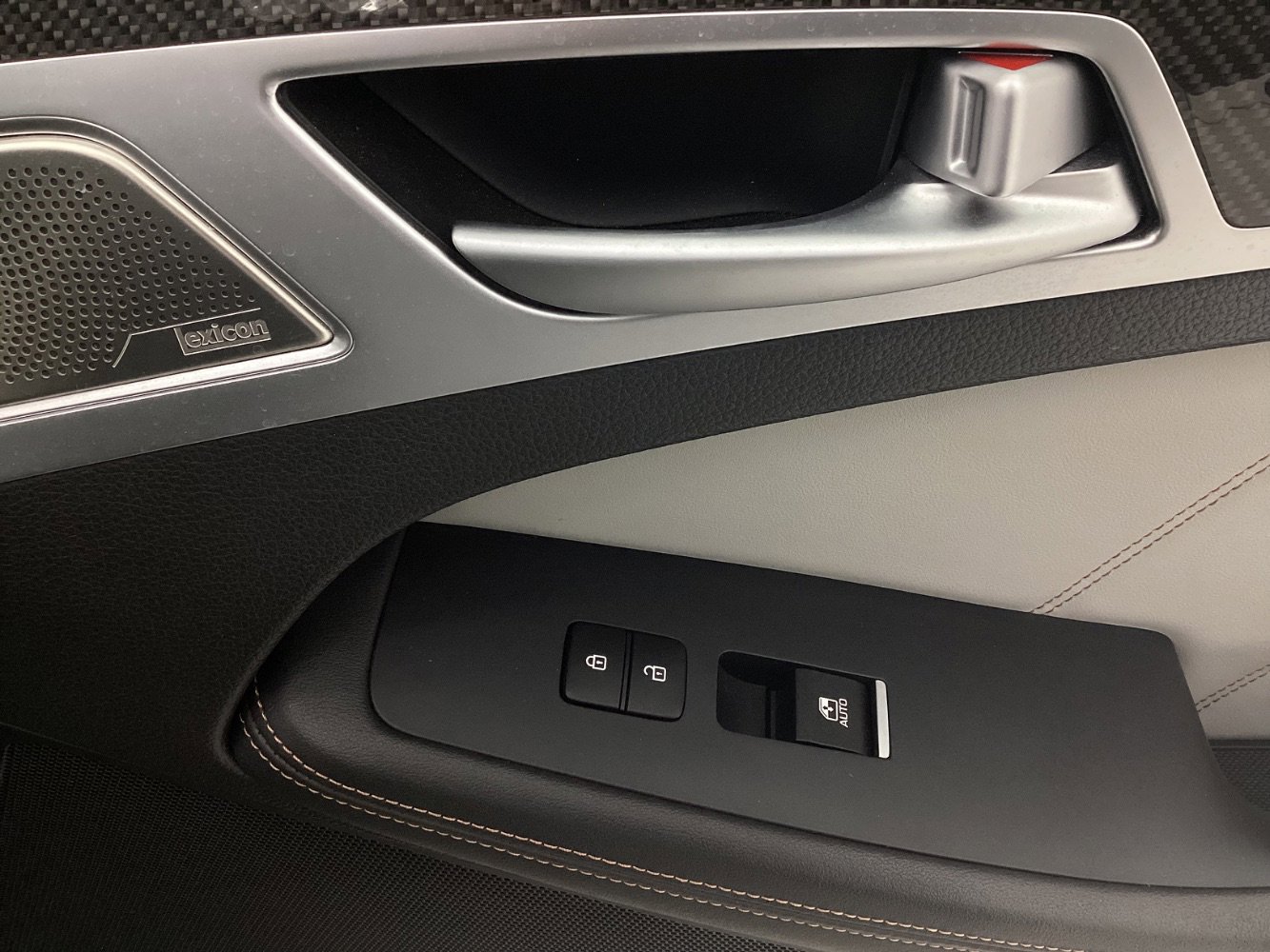 Used 2018 Genesis G80 3.3T Sport image 40