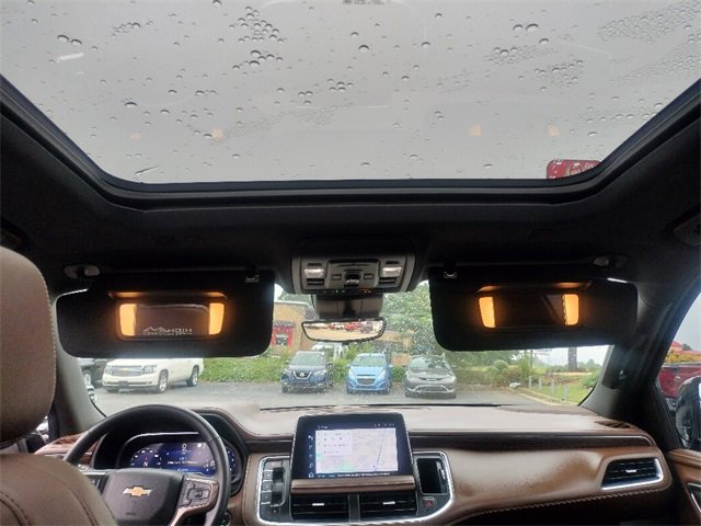 Used 2023 Chevrolet Suburban High Country image 30