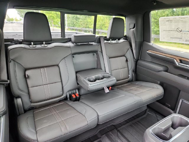 New 2026 Chevrolet Silverado 1500 High Country w/ High Country Premium Package AWD/4WD image 17
